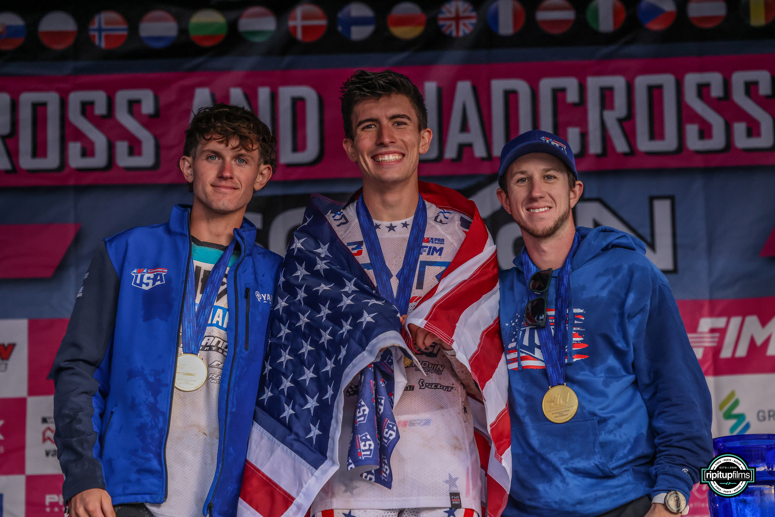 2024TeamPodium_web